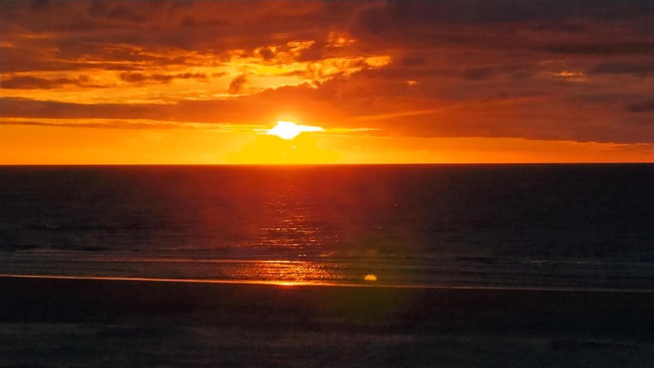Penthousebeach Koksijde Buitenkant foto