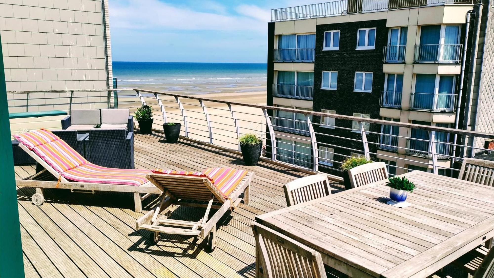 Penthousebeach Koksijde Buitenkant foto